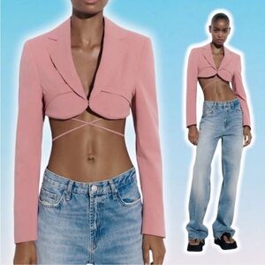 ZARA Cropped Stitch Detail
Blazer Sz XS Pink